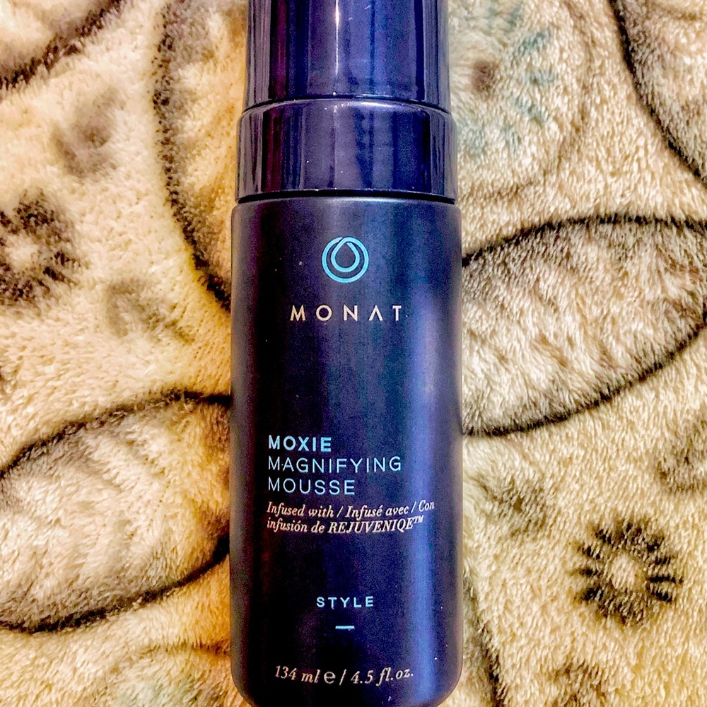 MONAT Moxie Magnifying Mousse